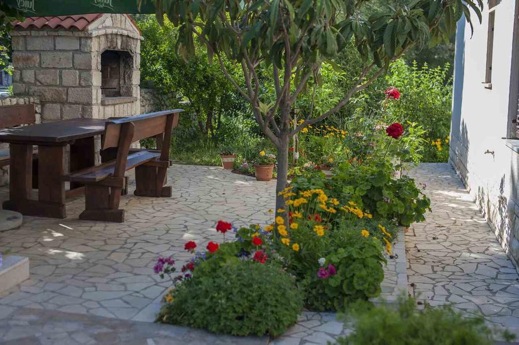 Apartment Vita Mali Losinj Exterior photo