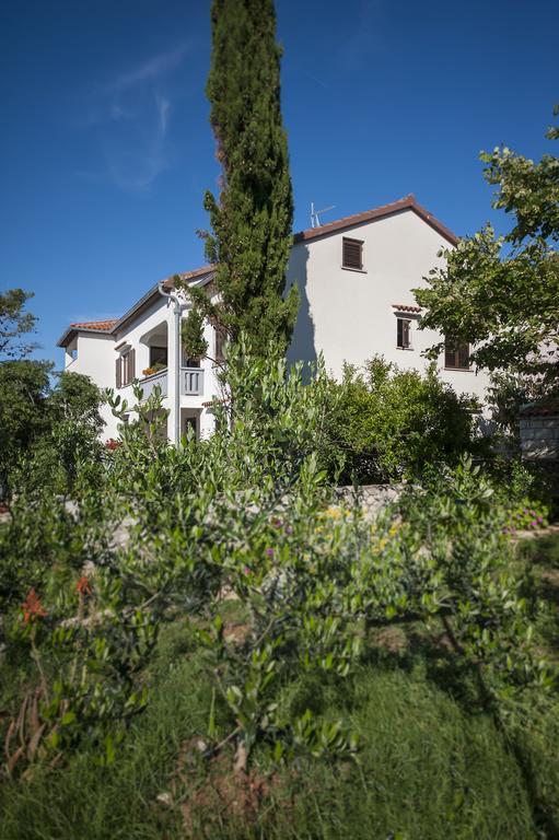 Apartment Vita Mali Losinj Exterior photo