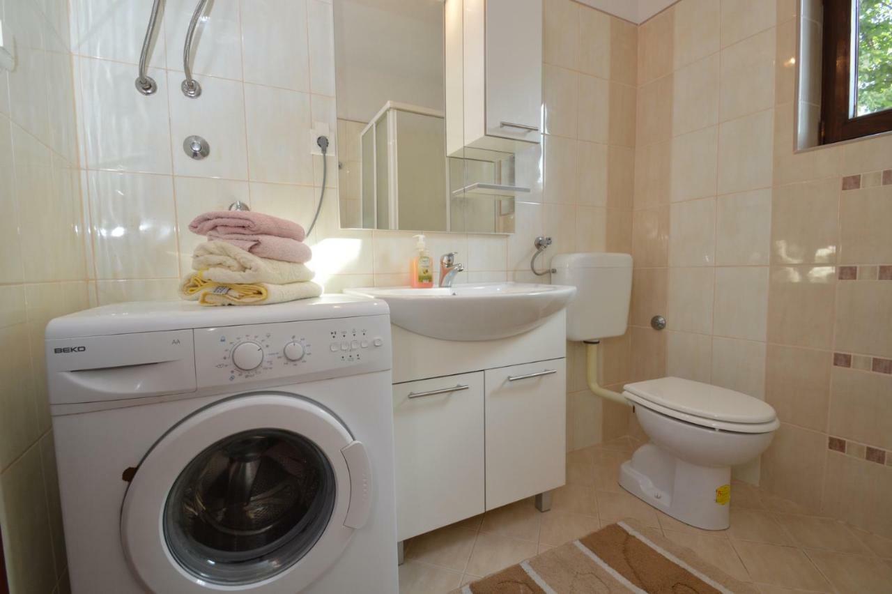 Apartment Vita Mali Losinj Exterior photo